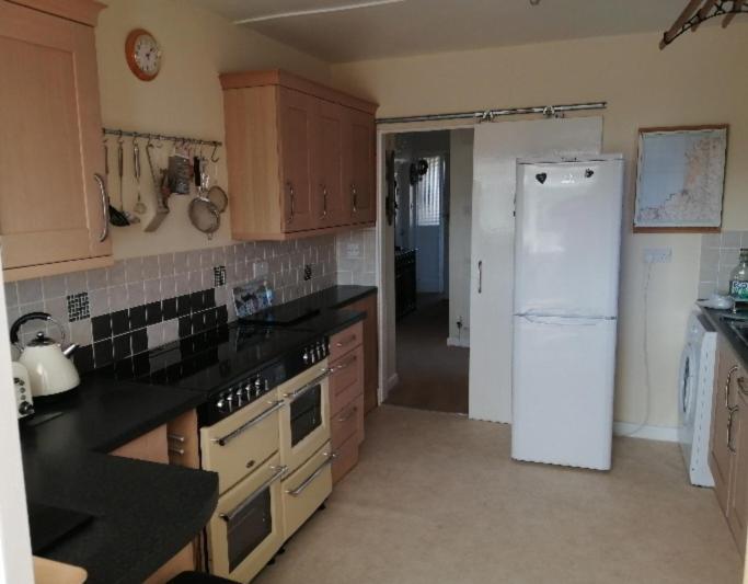 Curlews Cottage - House With 3 Bedrooms And Garden - Walking Distance To The Beach Perranporth Eksteriør billede